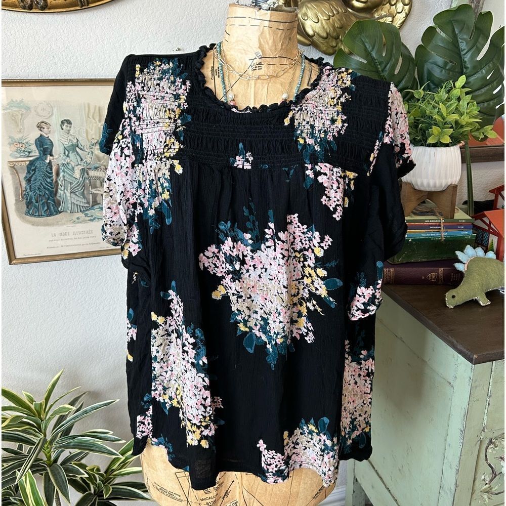 Maurice’s Black Pink Blue Floral Smock Collar Flutter Sleeve Blouse Plus‎ Sz 3